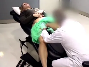 Hi, I'm a Gynecologist and I Fuck My Patients in My Own Clinic