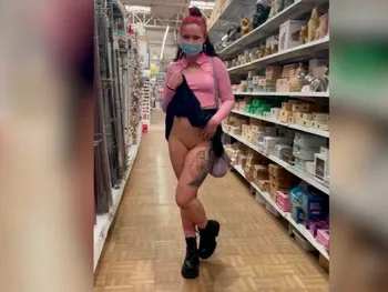 Inna, She Takes Us Shopping, Skating, and to End the Day, We Bring Her a Stud to Have a Fuck.