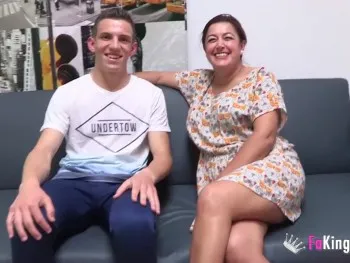 An Ex-Student Uses the Her Ex-Teacher Need for Money to Fuck Her in a MILF Club