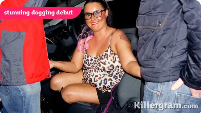 Stunning Dogging Debut