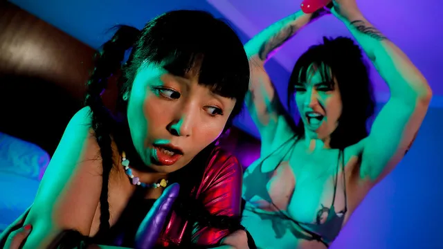 Alien Versus Aline Pussy Continues in This Hilarious Sequel