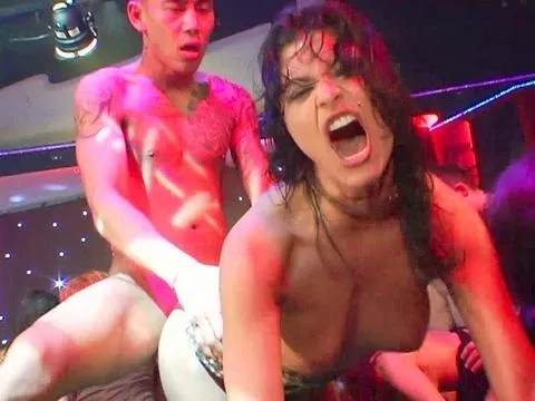 Lucky is a skanky bitch at the Pussy Casino