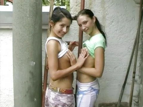 Victoria is with her lesbian friend and both teens do some pussy licking