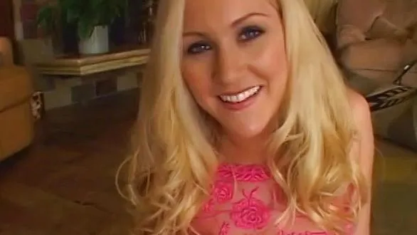 Pornstars gape and give you a taste of what it's like to fuck in a porno.