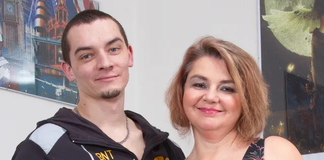 Sexy MILF loves sex and people who watch it!