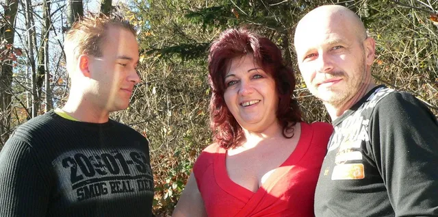 Mature granny amateur gang bang