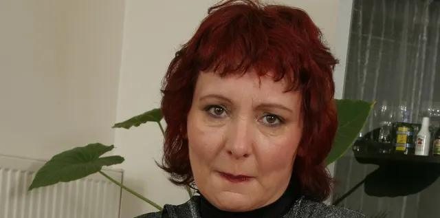 Hairy stepmom gets fucked