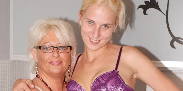 Skinny MILF with Tight pussy fucks herself with a BBC dildo!