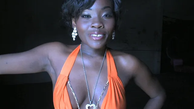 Osa Lovely twerks her black ass up and down a black dong