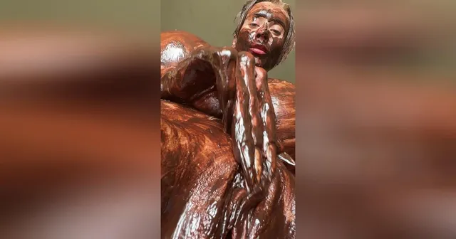 Selfie Fetish 13: Chocolate Got Dirty Before It Touched My Tongue