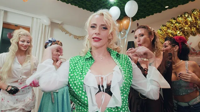 Title full project rockabilly bb 45! Brittany Bardot’s birthday party